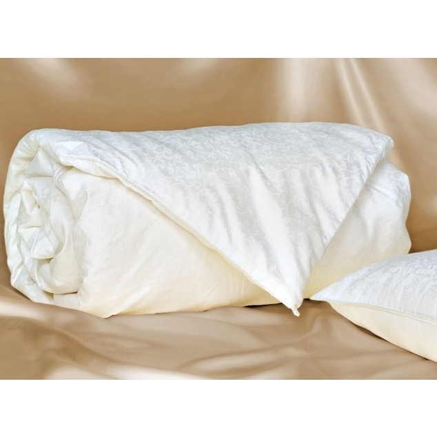 Одеялы. Одеяло Kariguz Pure Silk. Одеяла Silk шелкопряд. Одеяло с шелковым наполнителем. Шелковые одеяла и подушки.